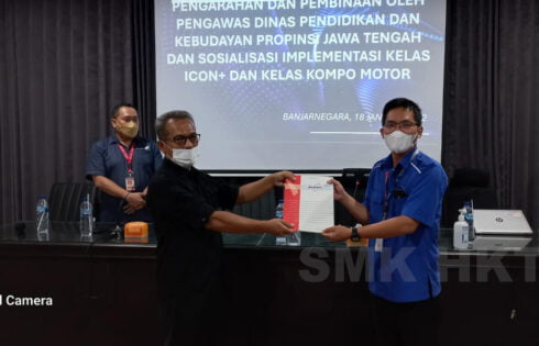 Launching Kelas Industri dan Penandatanganan MOU dengan Icon+ dan Kompo Motor